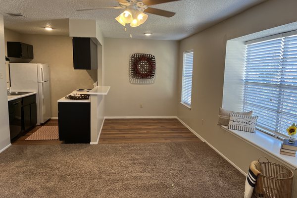 Peppertree Apartments photo 13