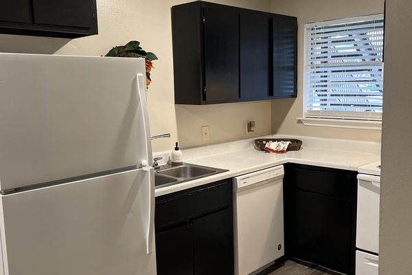 Peppertree Apartments photo 22